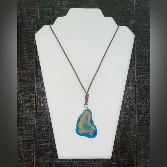 Agate Slice Necklace - Picture 1 of 2